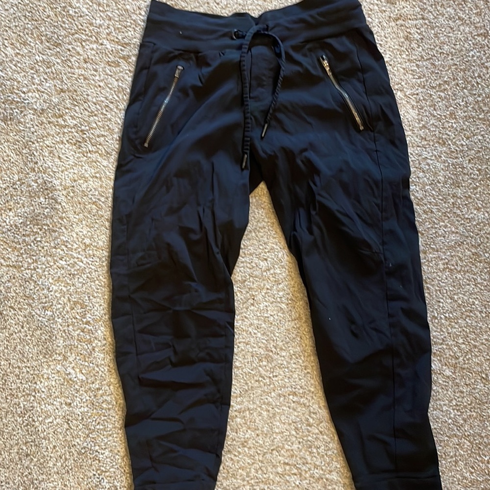 ATHLETA Trekkie North Jogger - super comfy!